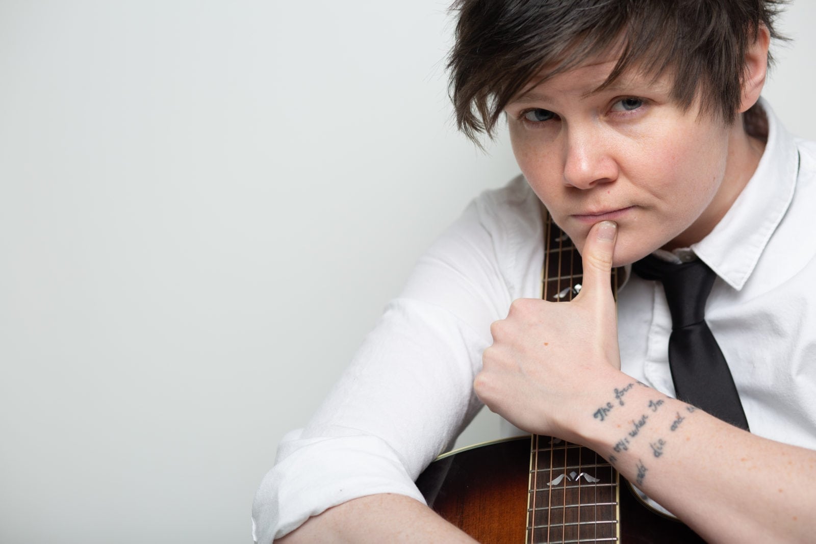 Lesbian songwriter Grace Petrie's powerful track smashes people's 'narrow view of gender'