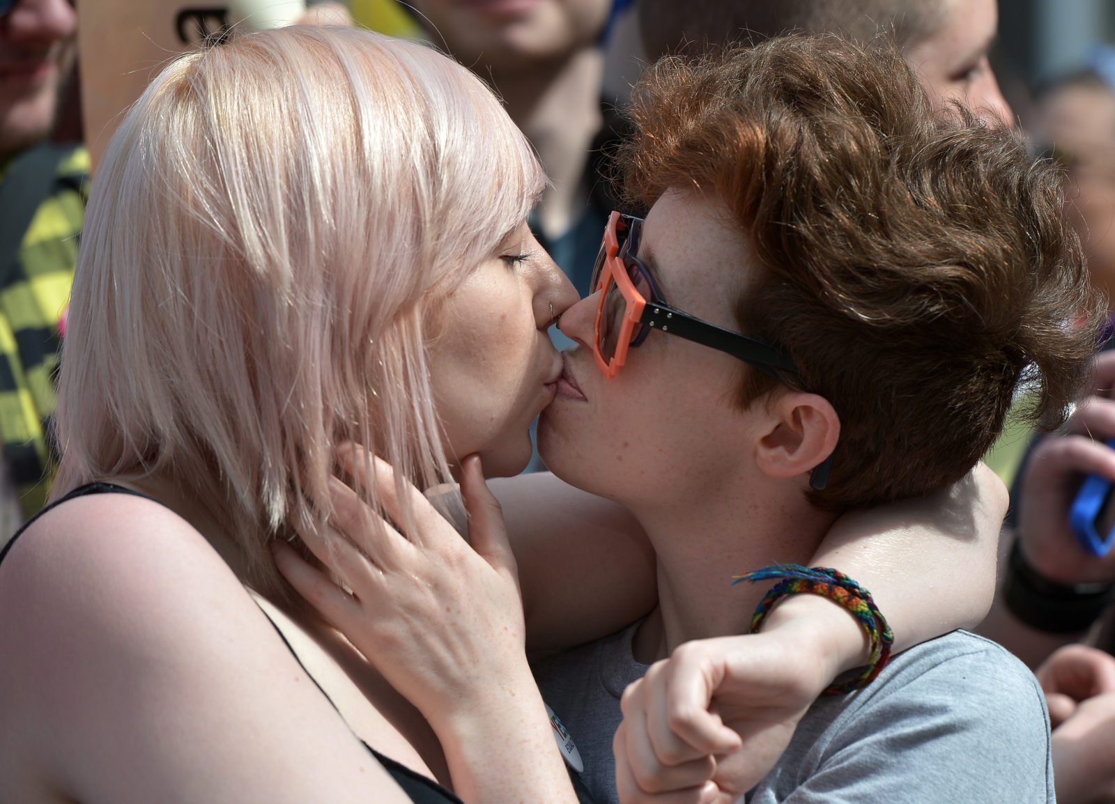 14 things you should NEVER say to a lesbian