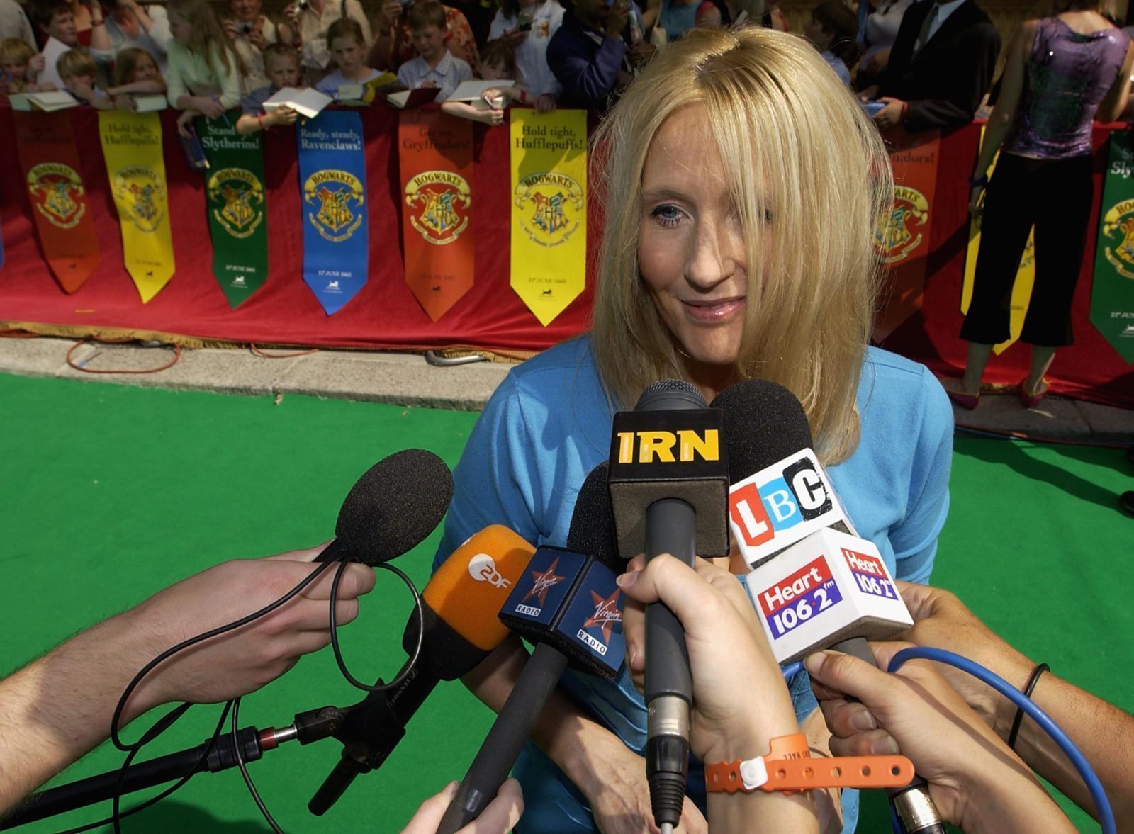 Fantastic Beasts 2: JK Rowling hits back at angry fans over Dumbledore 'straightwashing' row