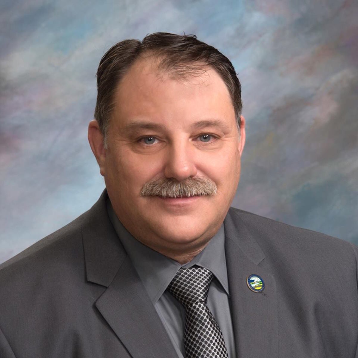 Republican weighs in on cake debate, saying businesses should refuse people of colour too