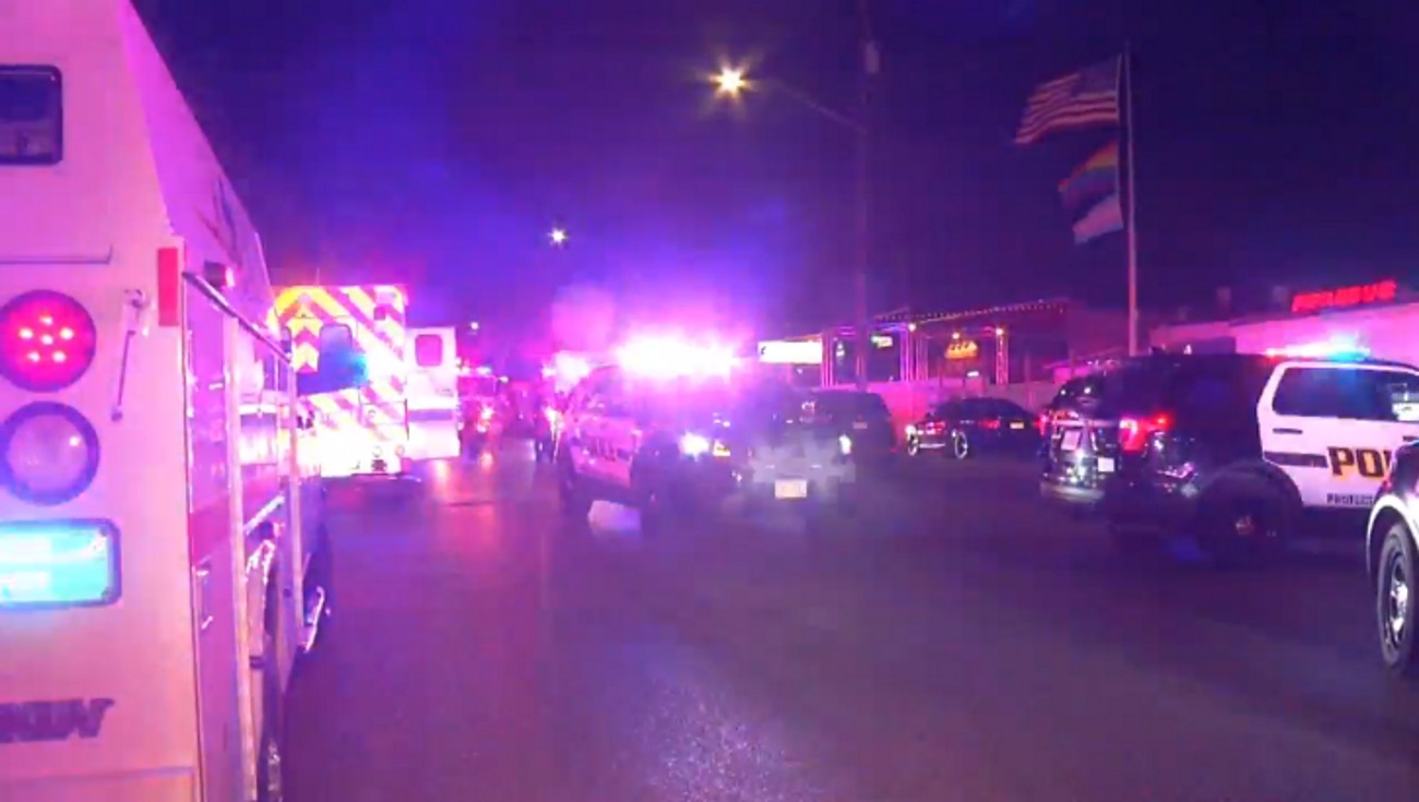 Shooting outside Texas gay bar leaves three injured