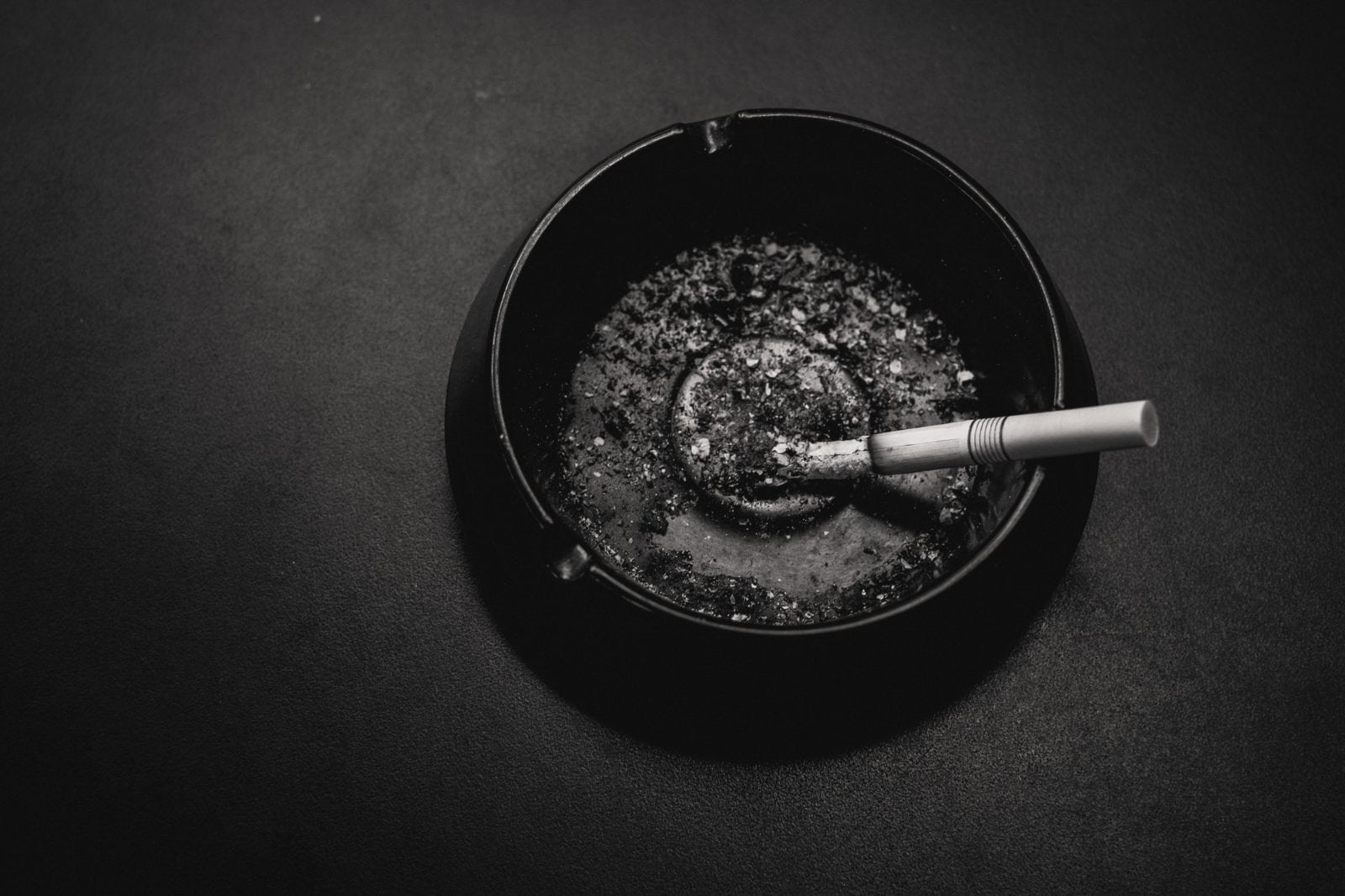 How to finally kick social smoking (and still have a social life)