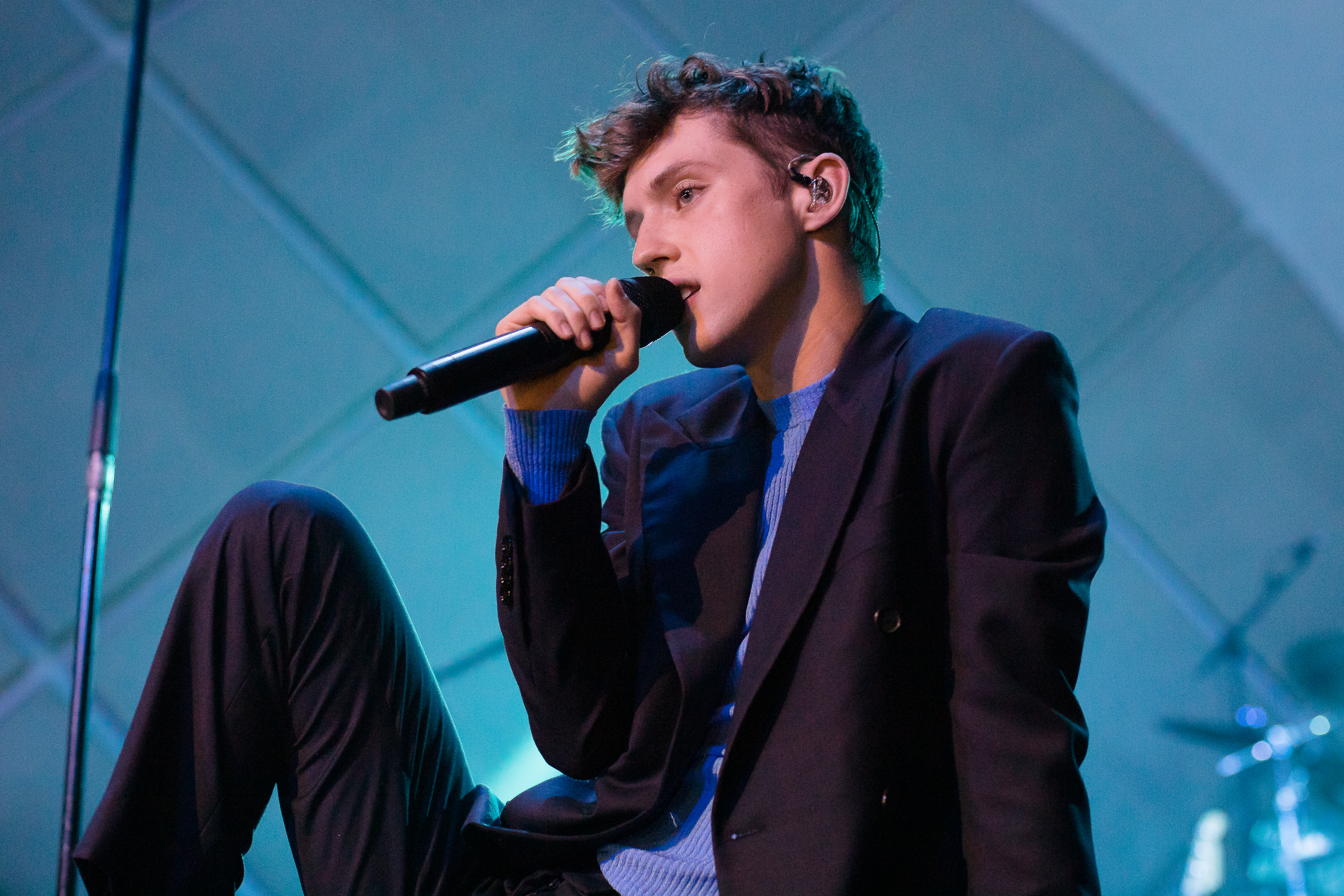 Troye Sivan didn't want to be gay for the first 15 years of his life: 'I was terrified of it'