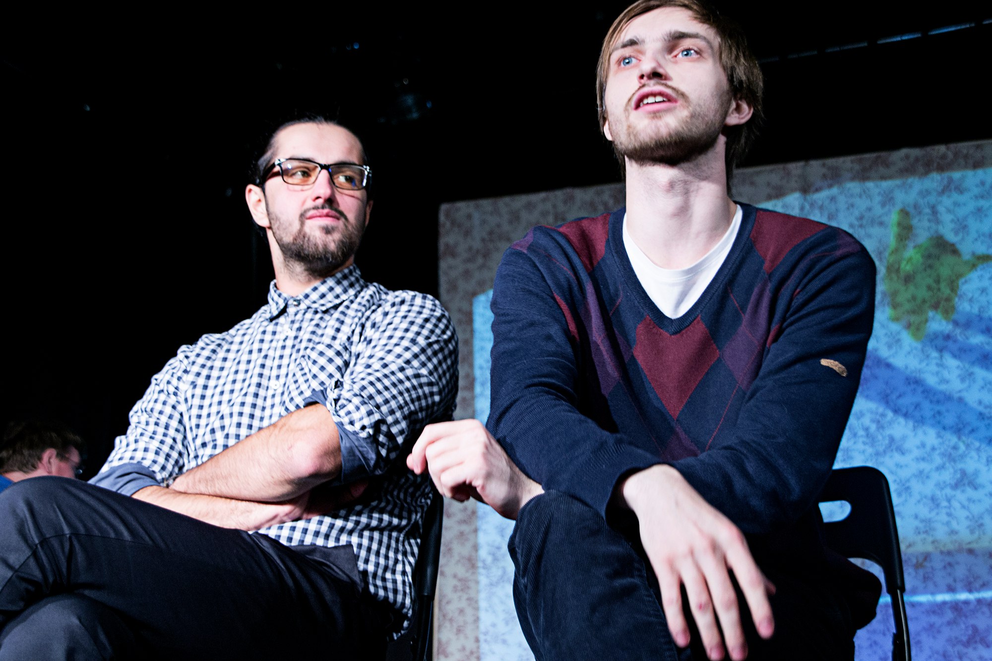 Pro-Putin nationalists disrupt performance of gay play in Moscow with homophobic slurs