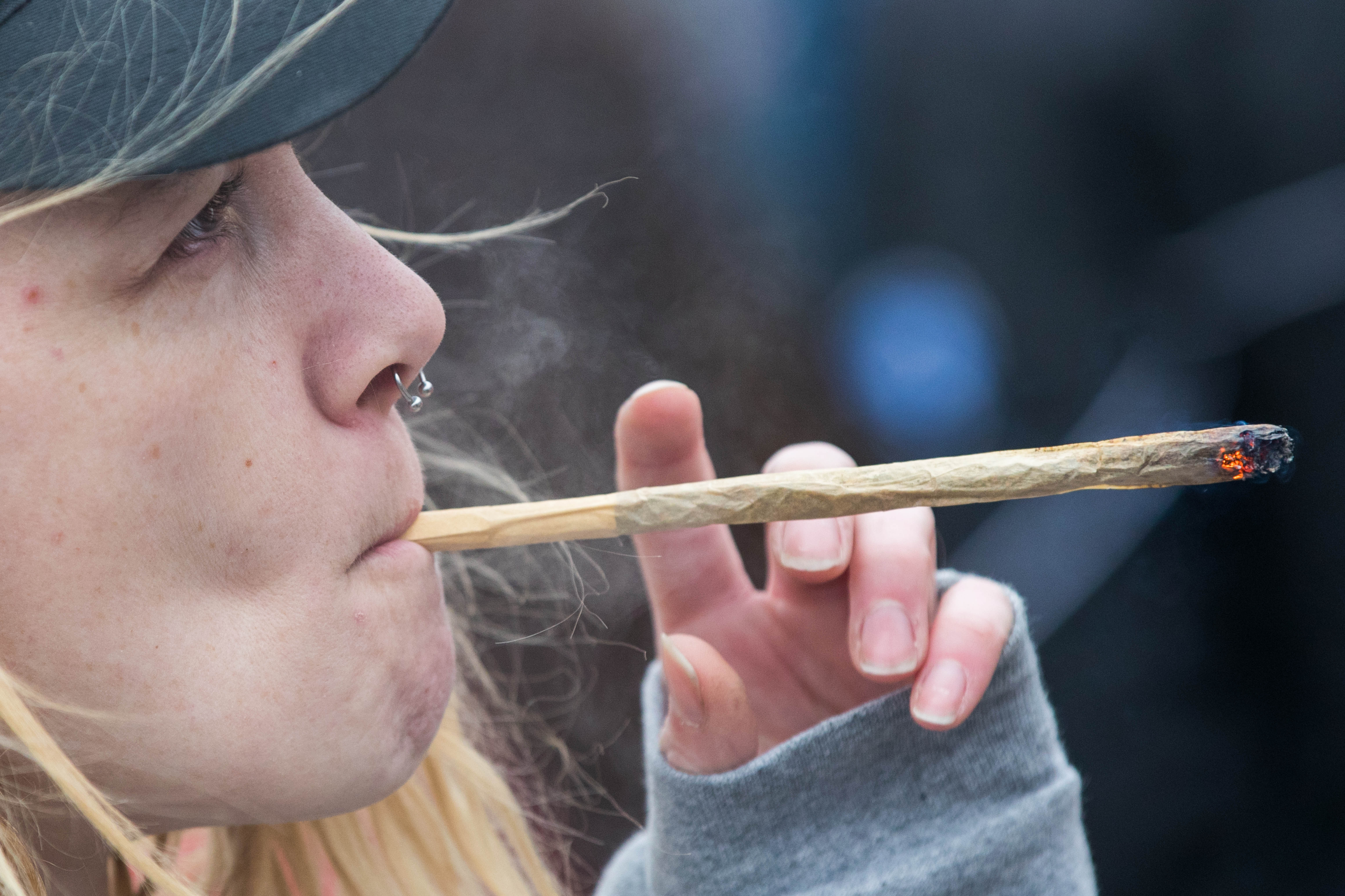 Bisexual women seven times as likely to get high per day than straight women, study finds