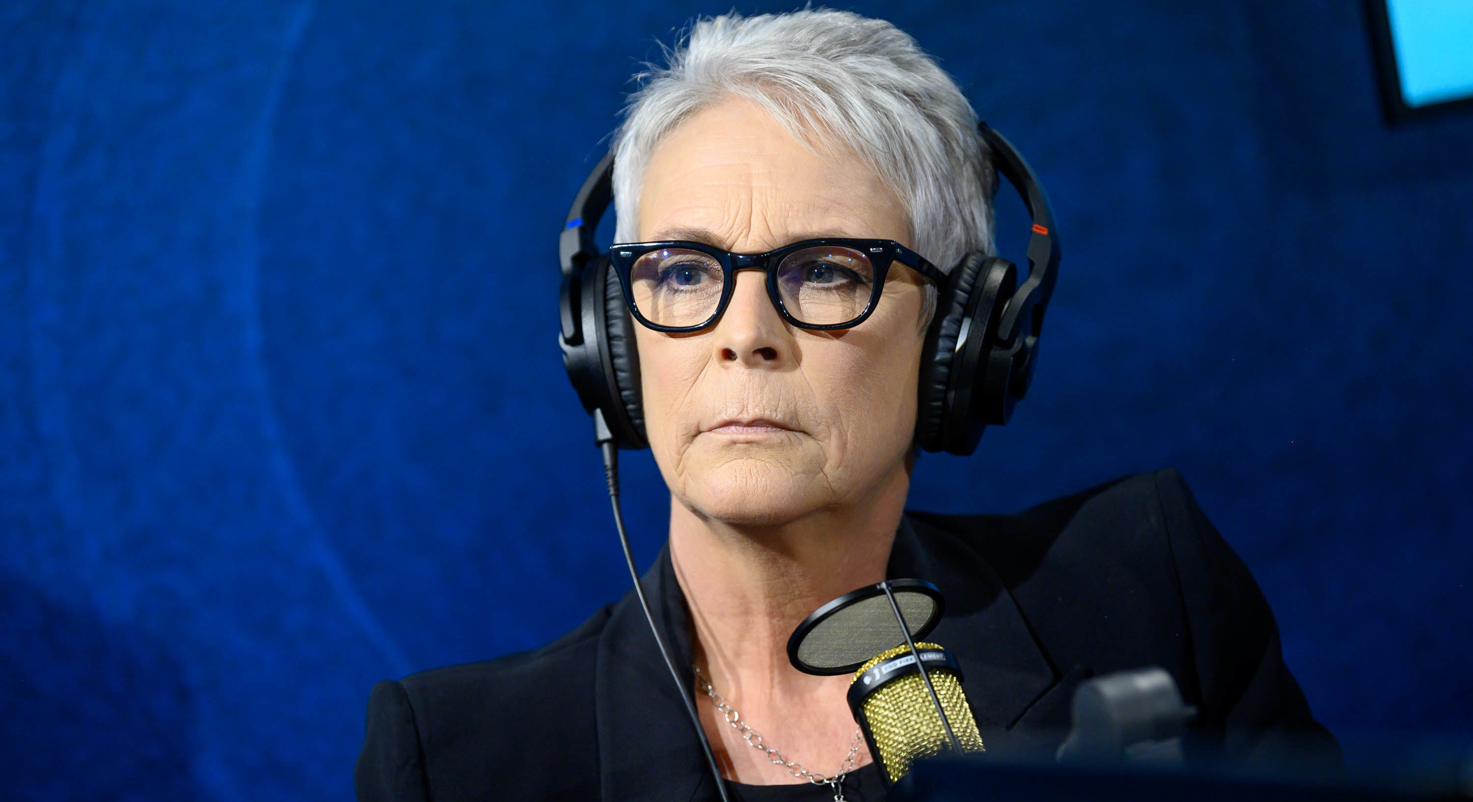 Jamie Lee Curtis says closeted politicians who push an anti-LGBT agenda should be outed