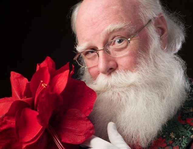 Gay Santa retires after 30 years of spreading festive cheer and making the Yuletide gay