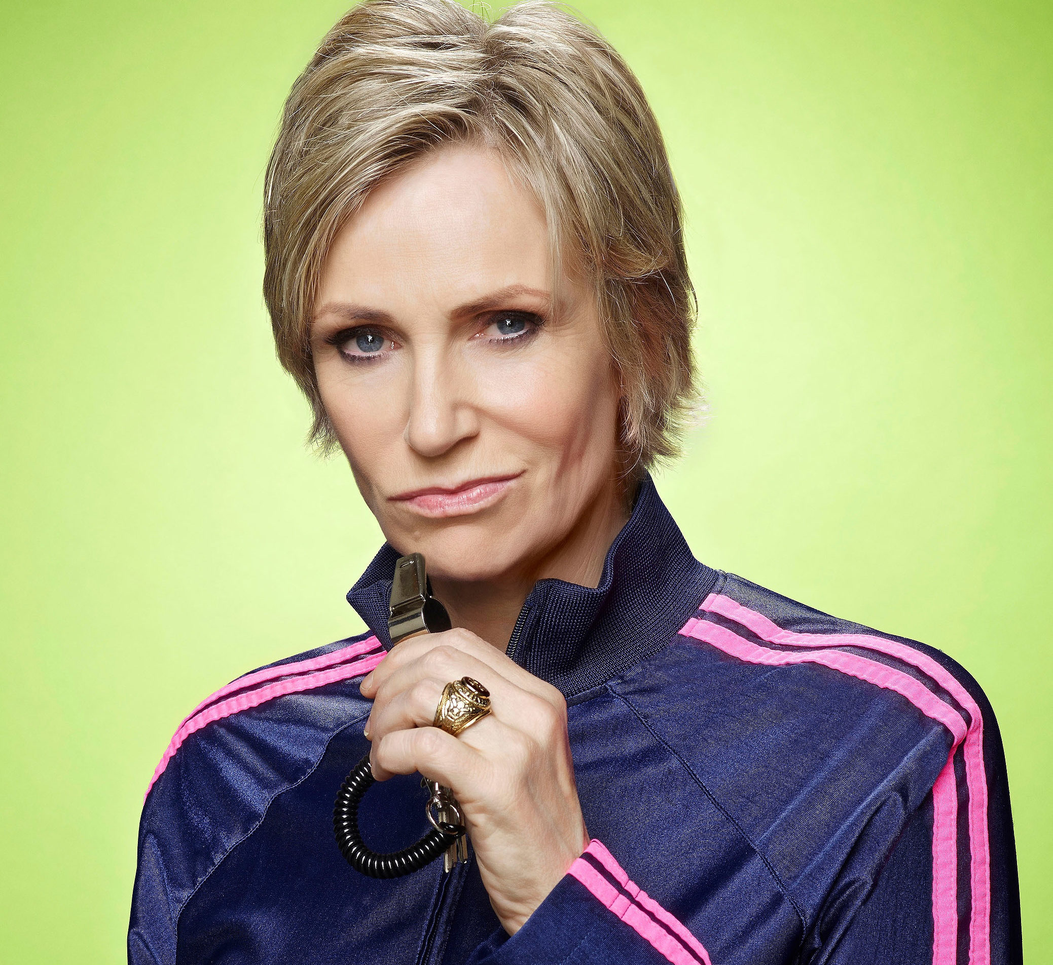 Jane Lynch defends 'billionaires in wine caves' and then asks Twitter how she can 'stop trending'