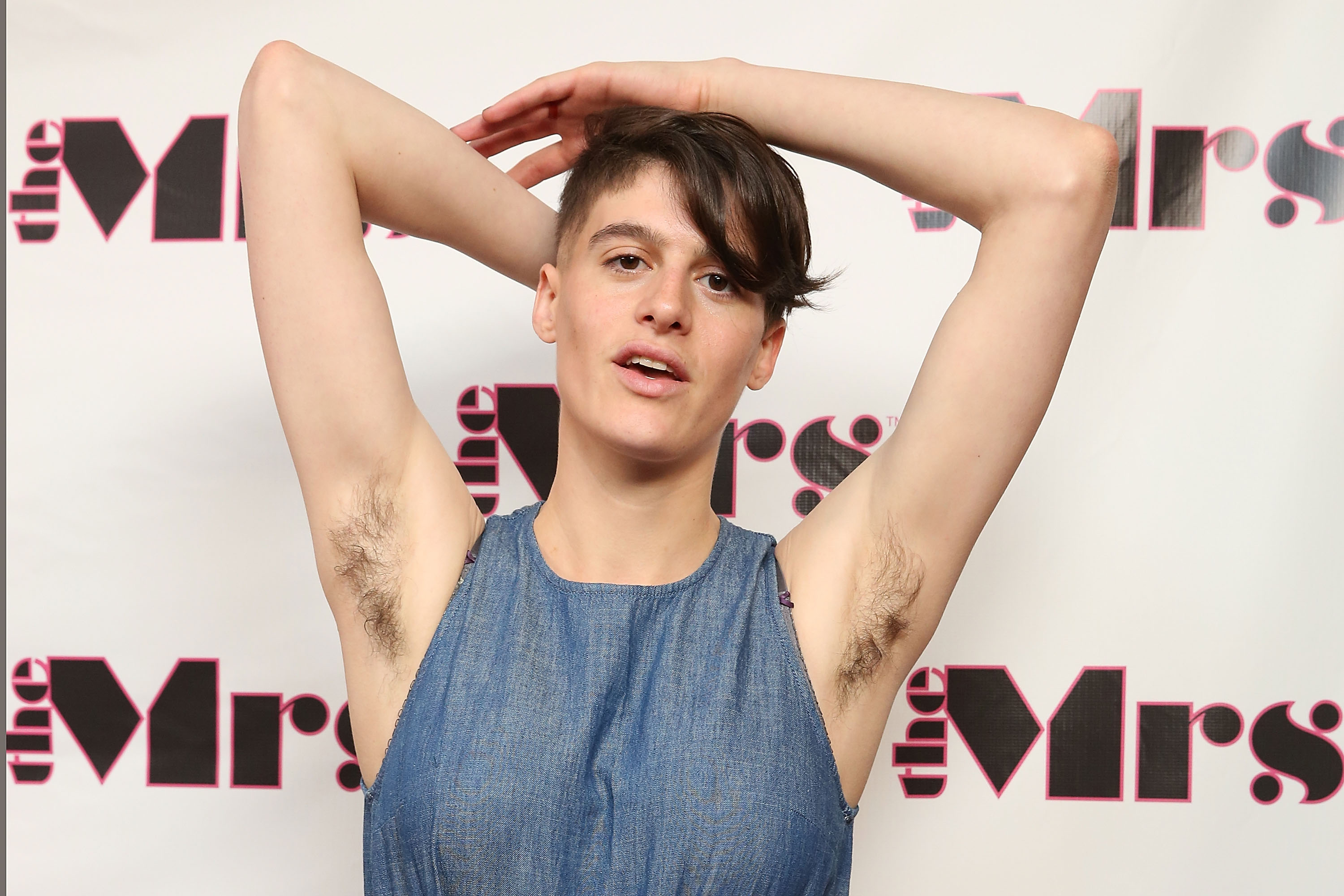 Non-binary model Rain Dove has moving conversation with parent whose child asked for a binder for Christmas