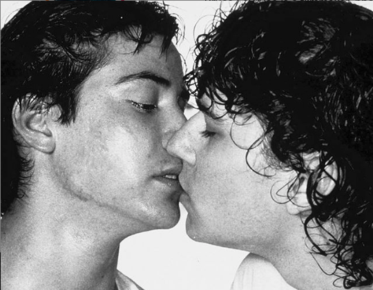 These resurfaced steamy pics of Keanu Reeves in a homoerotic play are causing quite a stir