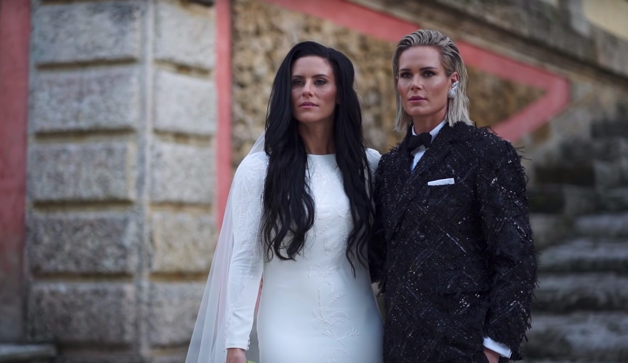 US national soccer teammates Ashlyn Harris and Ali Krieger get married