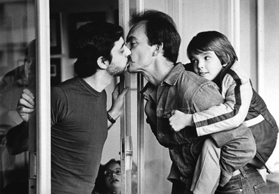 Iconic photo from 1983 was the first to show gay parents in the mainstream