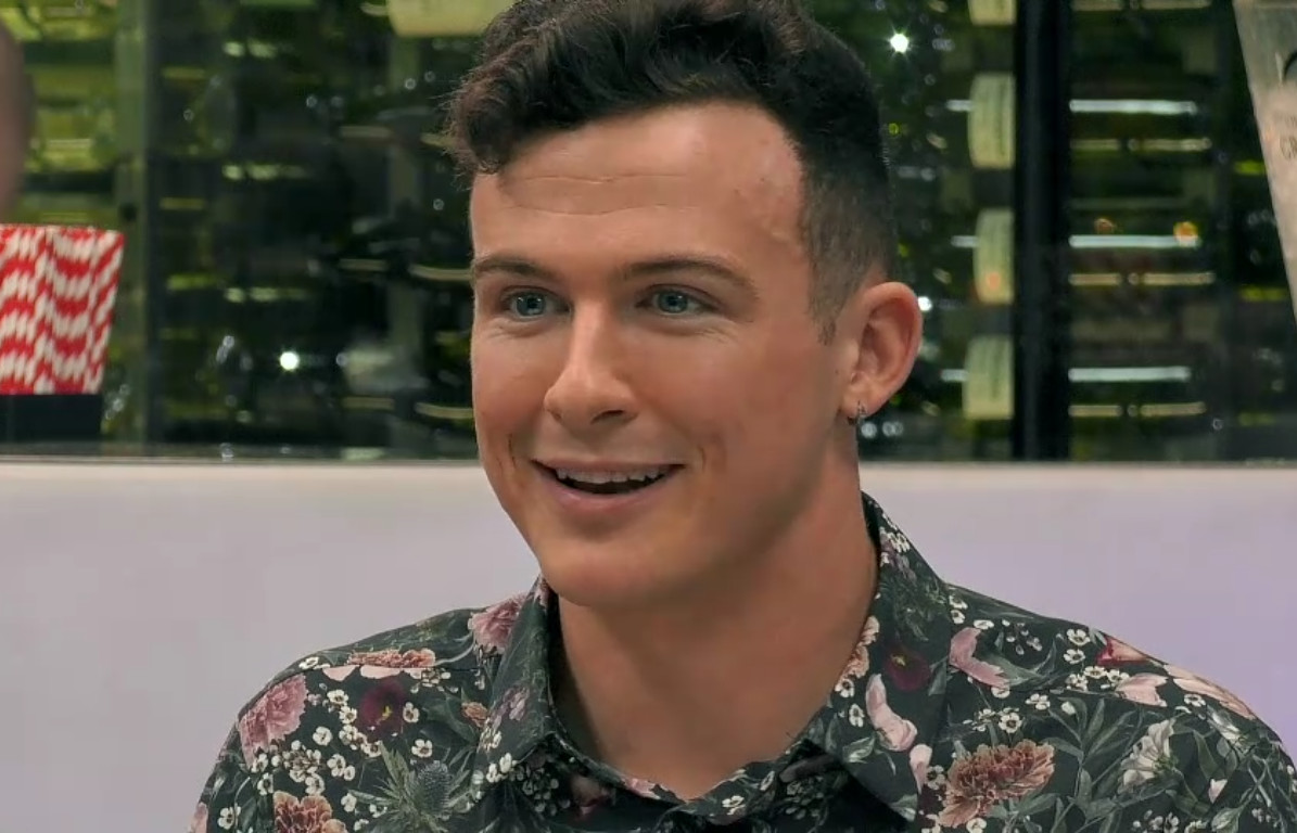 Badminton star candidly talks about being HIV-positive in landmark 'stigma-busting' episode of First Dates