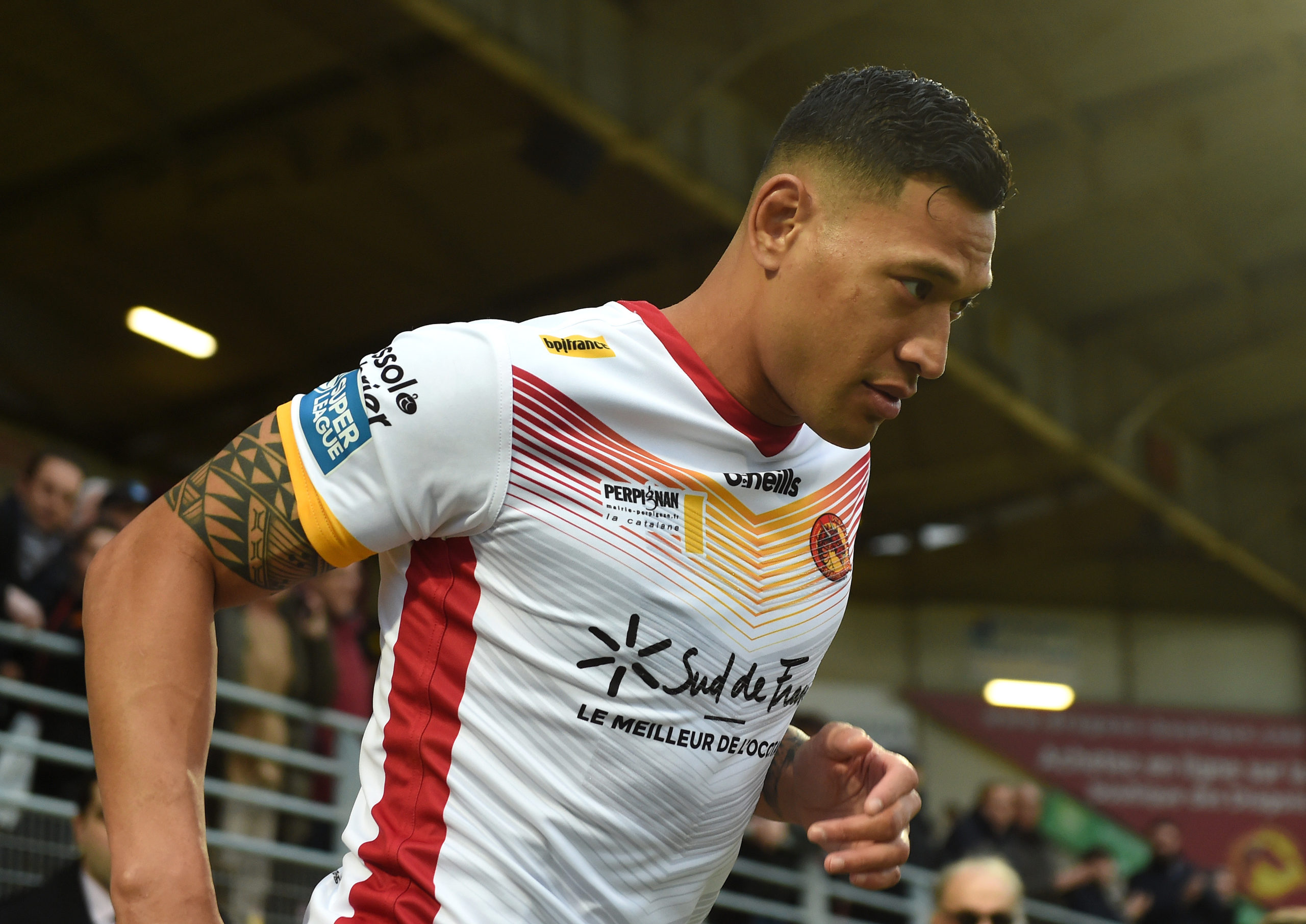 Rugby fans ordered to remove Pride flags at disgraced Israel Folau’s Catalans Dragons debut