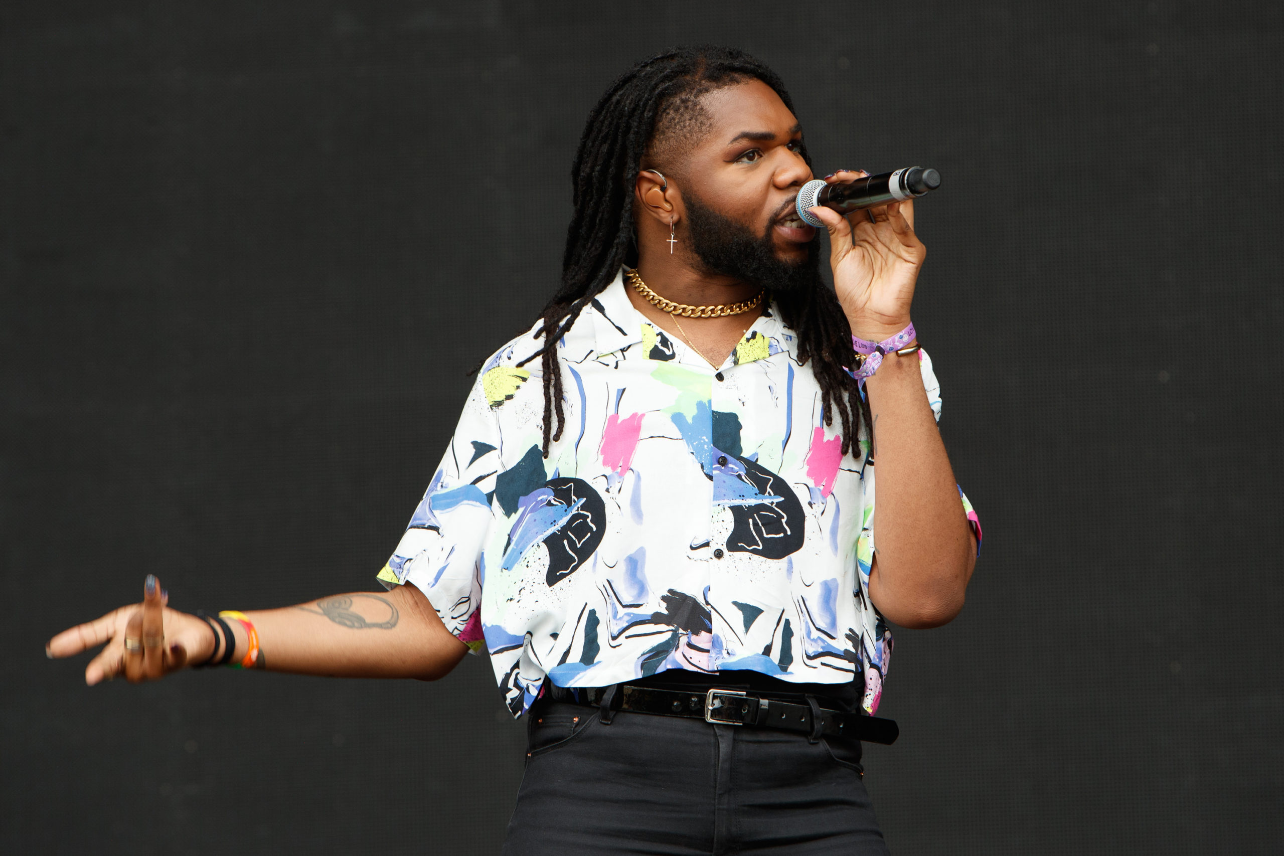 MNEK is pumping out solid coronavirus bops from home, meanwhile the rest of us didn't even put trousers on today