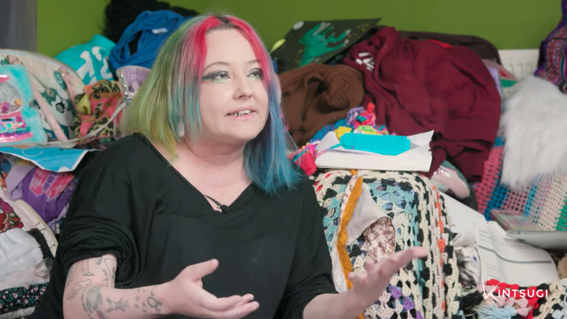 Queer, disabled comedian eloquently explains why 'the idea of perfection is really dangerous'