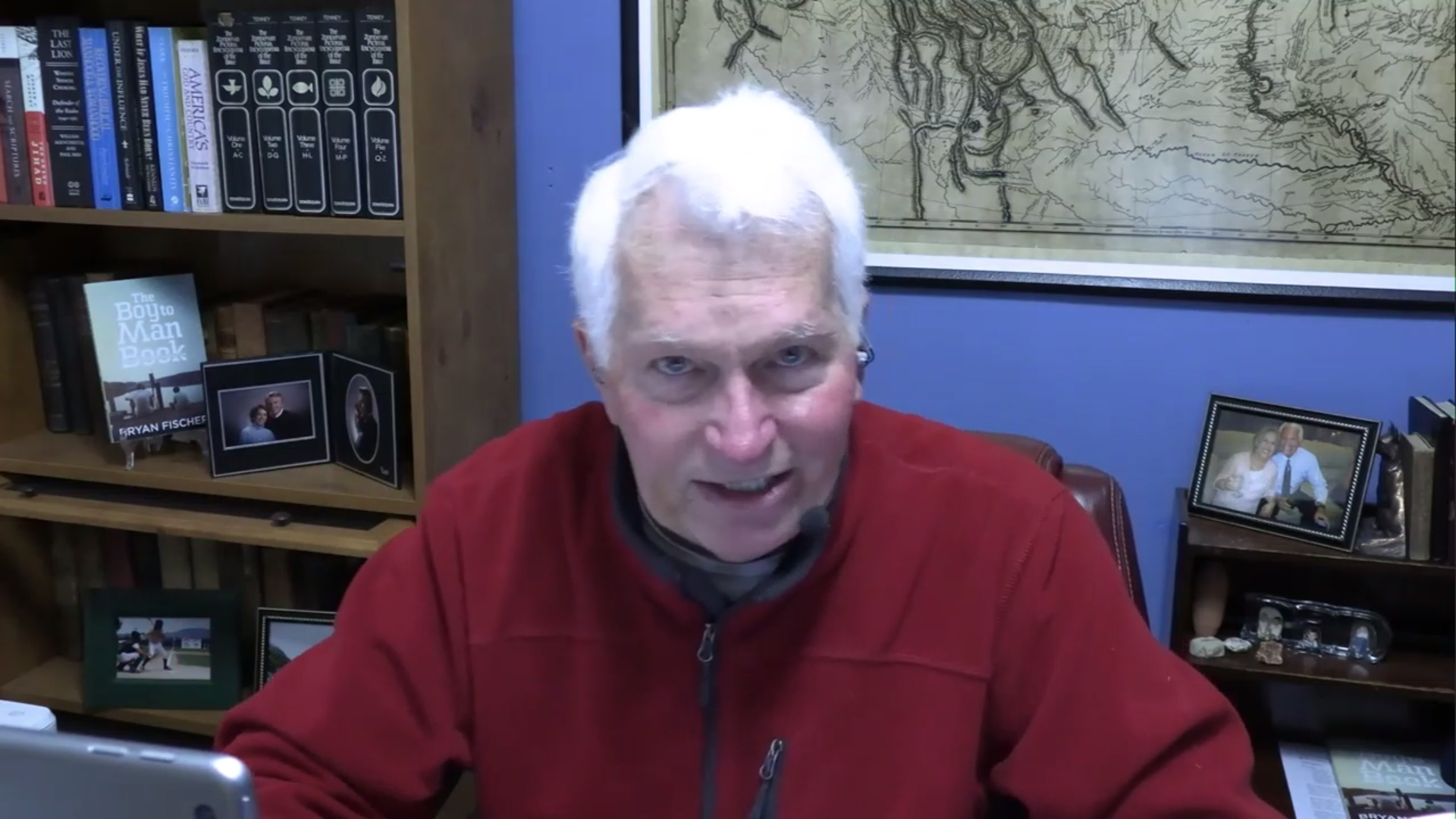 Homophobic evangelicals take a break from lying about gay people to spread coronavirus misinformation