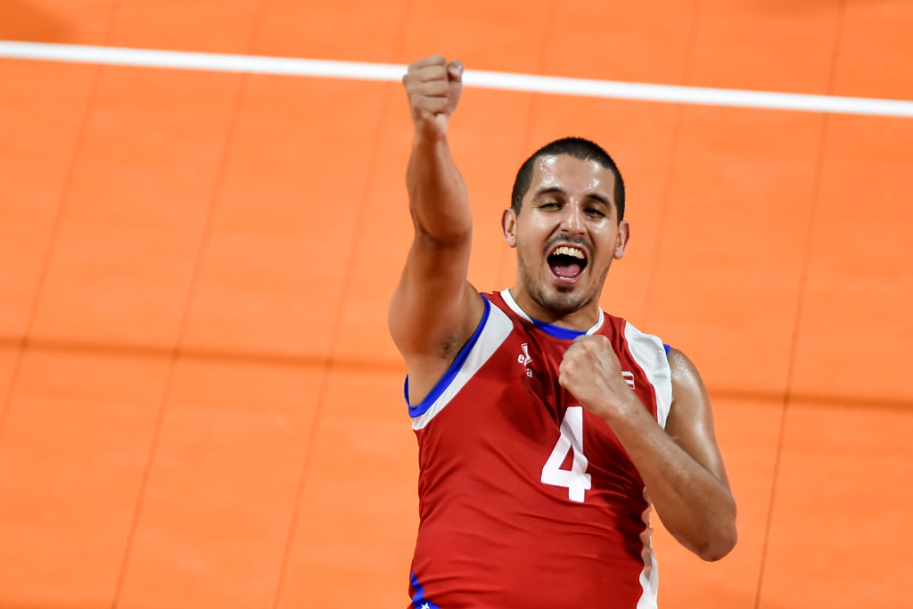 International pro-volleyball player Dennis Del Valle comes out as gay with an inspiring message to young queer kids