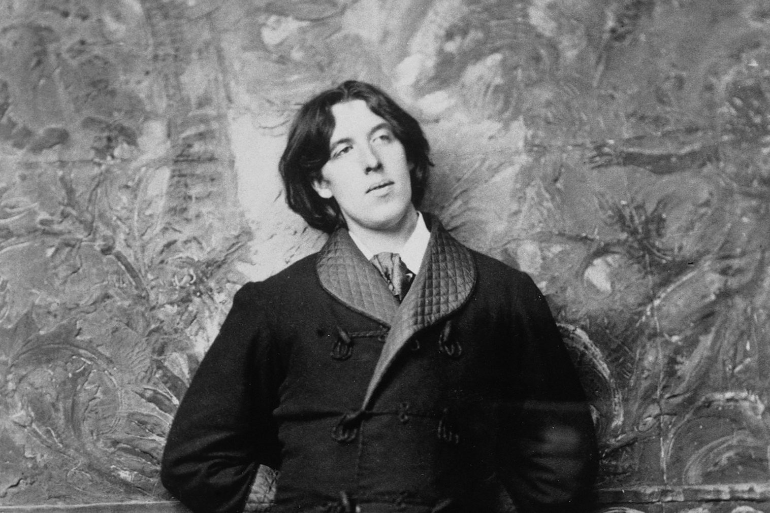 Oscar Wilde's reputed last words prove the iconic gay playwright kept his razor sharp wit till the very end