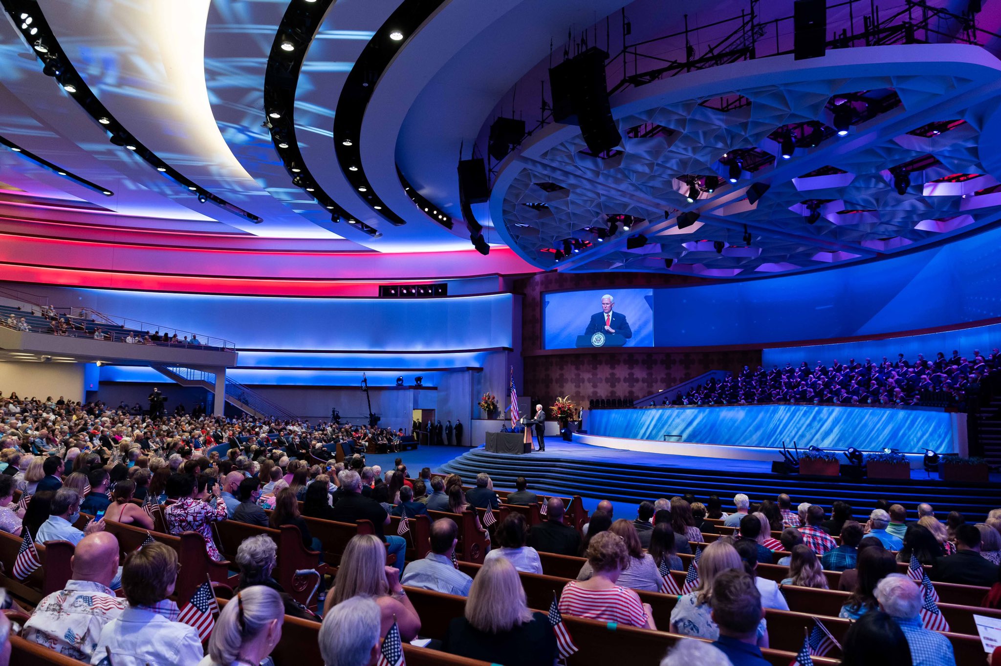 Mike Pence gives sermon in packed homophobic megachurch slap bang in the middle of a coronavirus hotspot