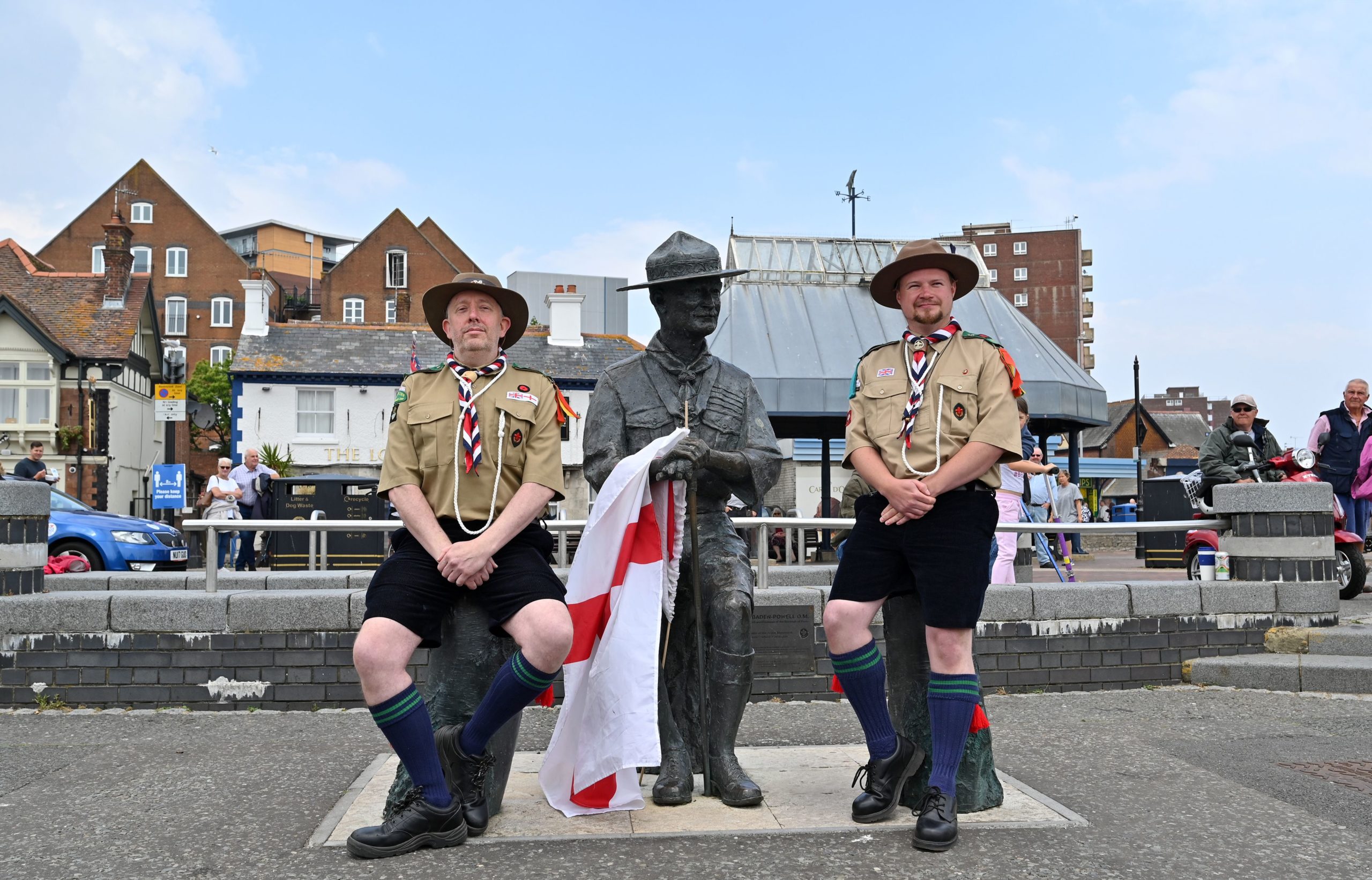 Statue of racist homophobe and founder of the Scouts, Robert Baden-Powell, to be removed over fears of attack
