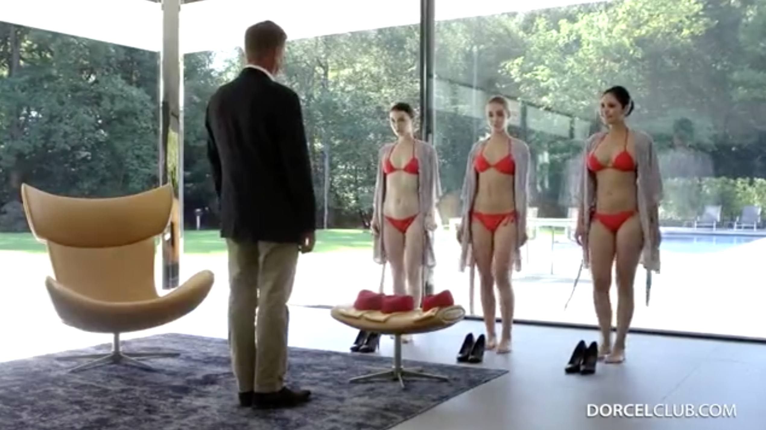 Grand Designs features £3.5 million house that lesbians once had sex in, straight media clutches pearls