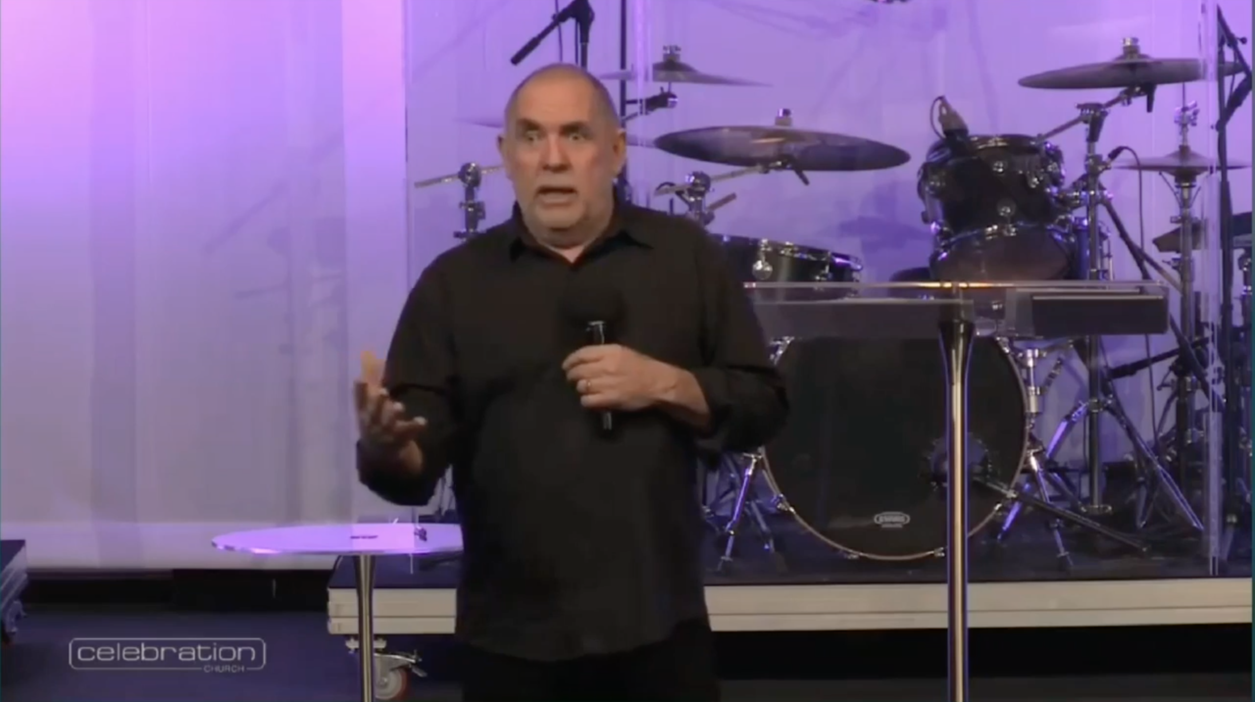 Pastor condemned for comparing bisexuality to white people ‘pretending to be Black’ in ‘deeply disturbing’ rant