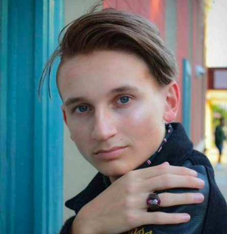 Gay teen left 'without use of hands' after Jeffrey Dahmer fanatic he met on Grindr 'tried to hack them off'