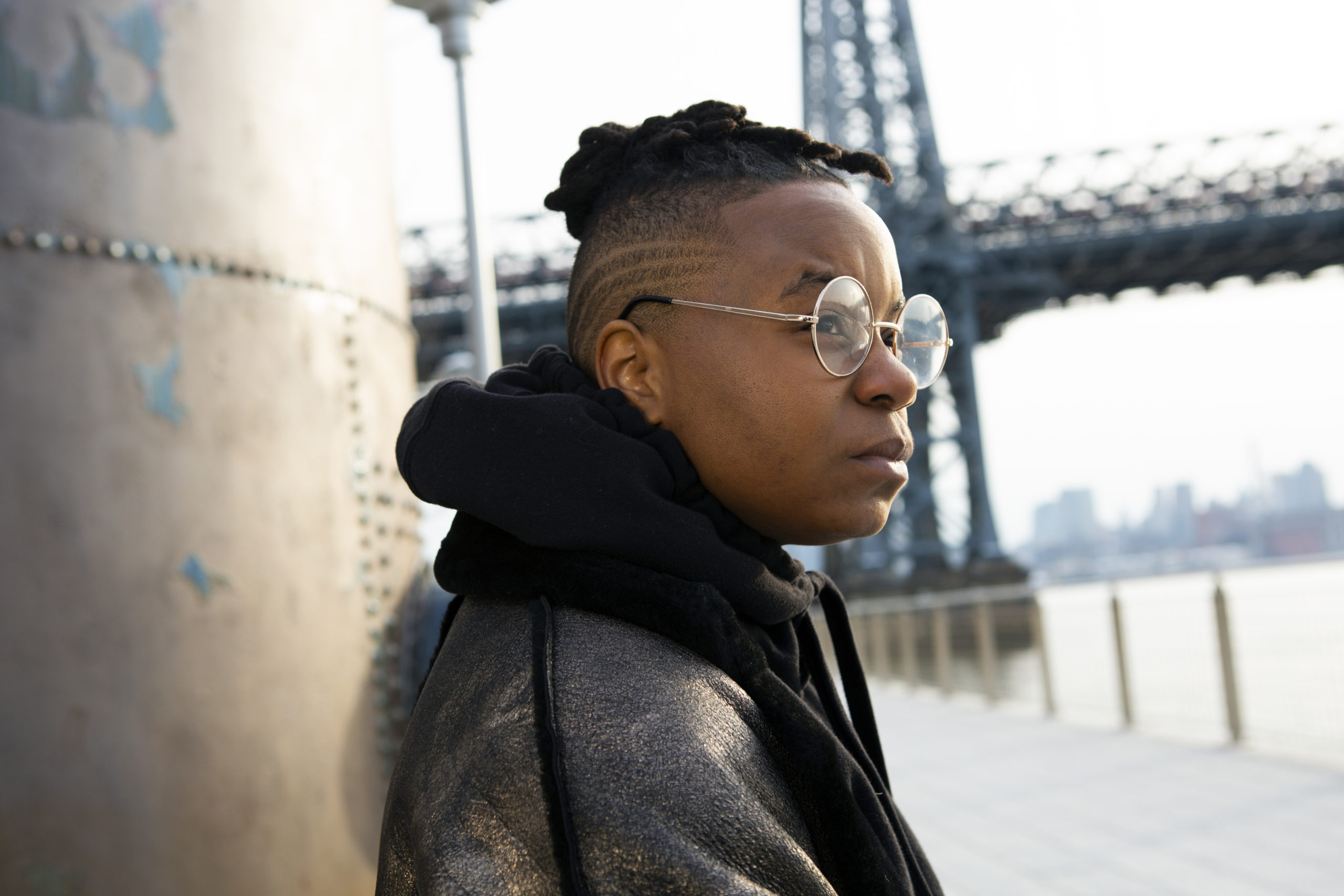 A 17-year-old designed a painfully relatable video game about what it's like to have dinner with transphobic family