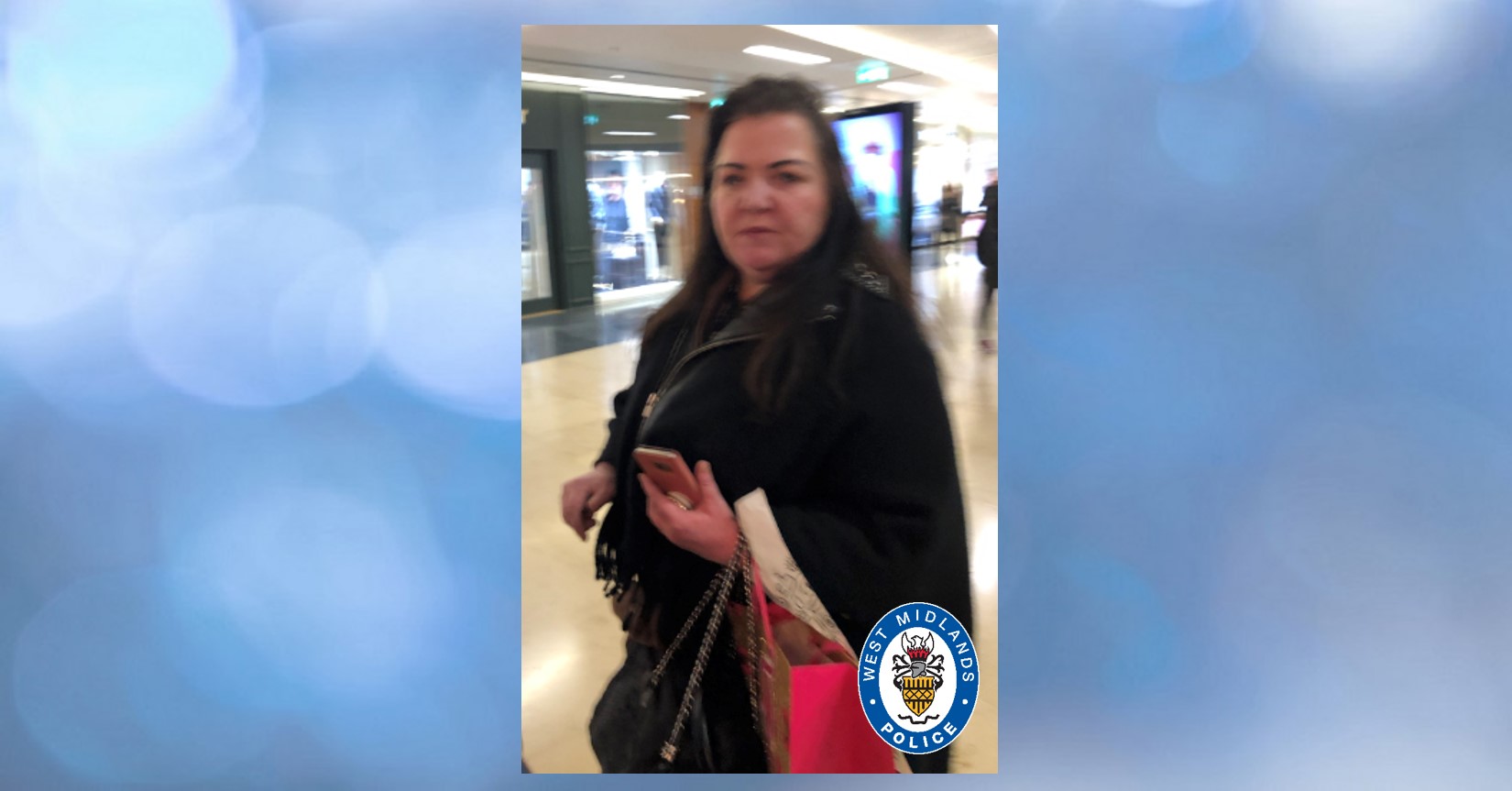 Woman hurls vicious homophobic abuse at a young creperie worker for refusing to accept fake bank notes