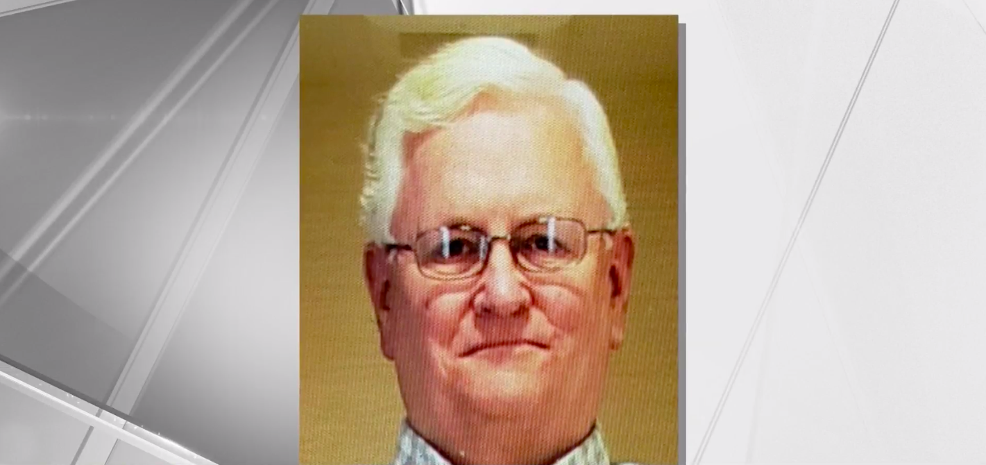 'Sugar daddy' Catholic priest 'swapped nudes' with teenage boy on Grindr