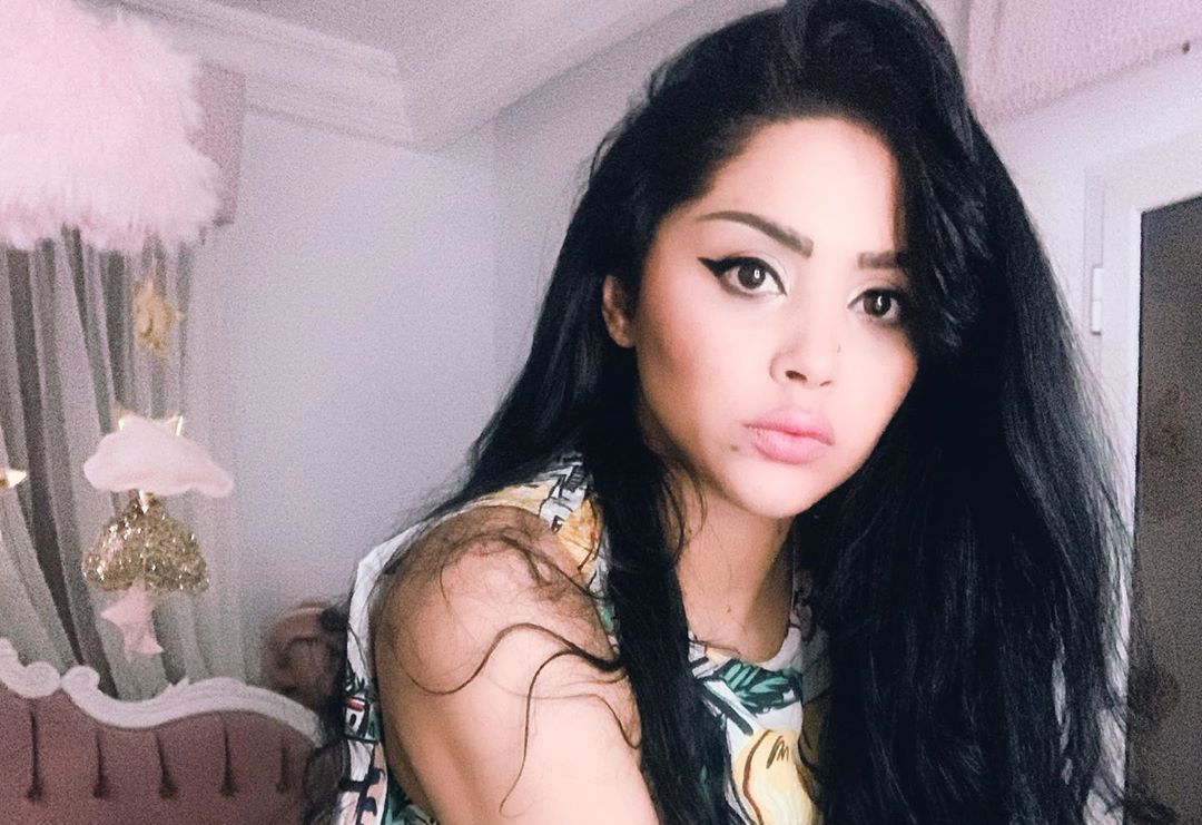 Beauty influencer insists she has 'lots of gay fans' after calling queer people 'mentally sick perverts'. Sure, Jan