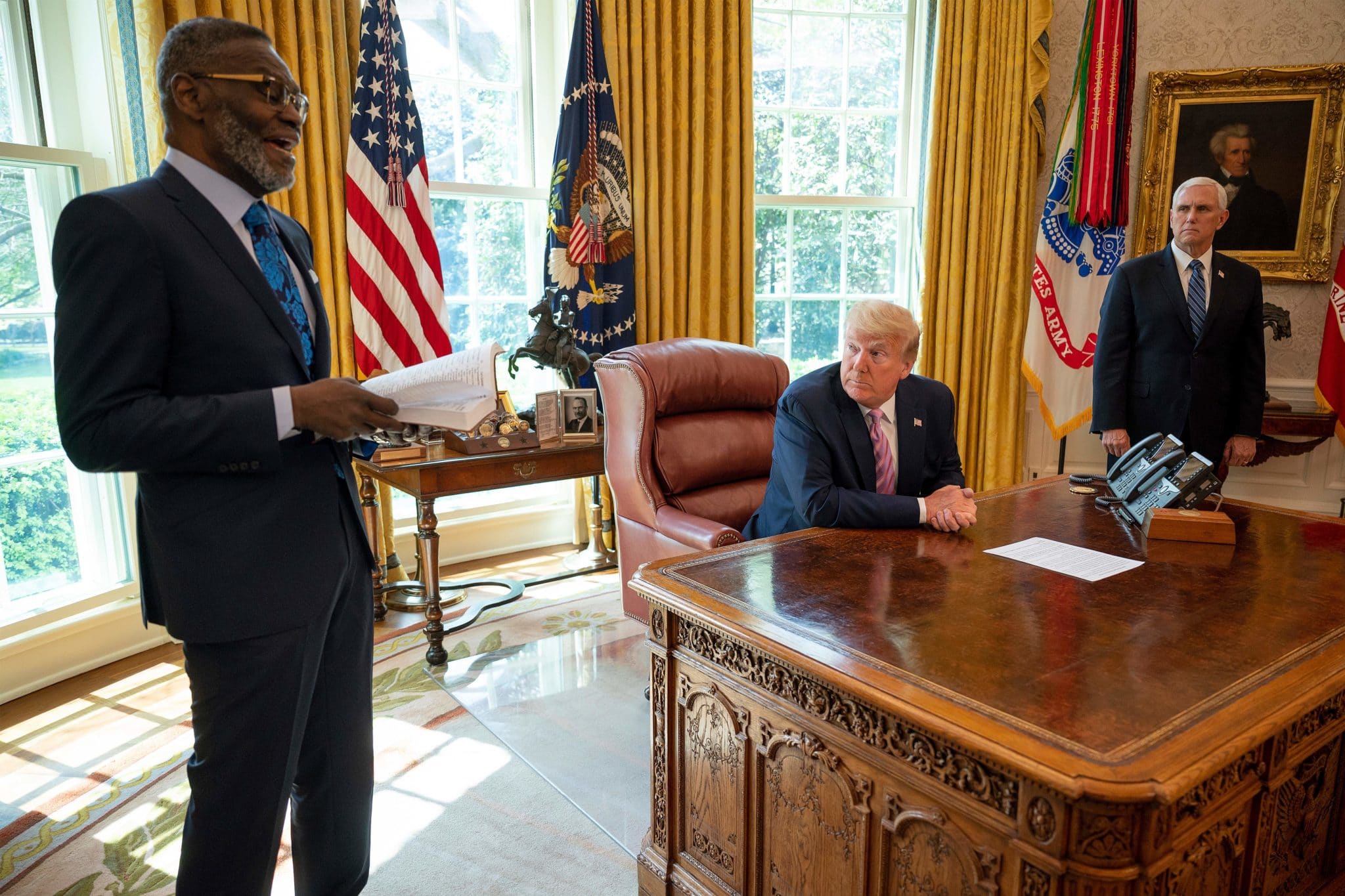 Anti-LGBT+ evangelist and Trump adviser dies weeks after attending White House 'super-spreader' event