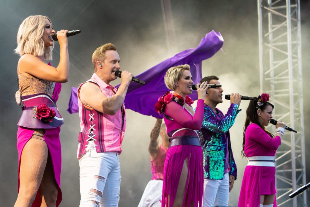 Faye Tozer, Ian &quot;H&quot; Watkins, Claire Richards, Lee Latchford-Evans and Lisa Scott-Lee of Steps