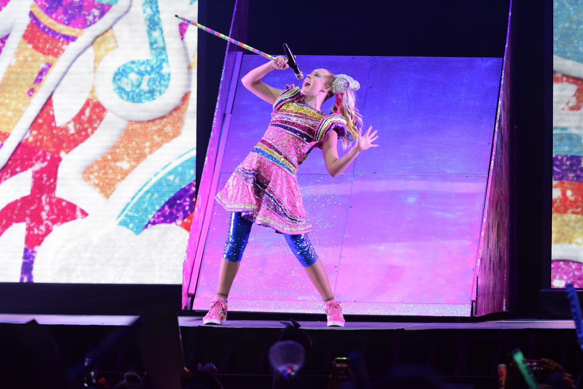 JoJo Siwa visits LGBT+ TikTok 'Pride House' and lip-syncs to Lady Gaga – and it's everything