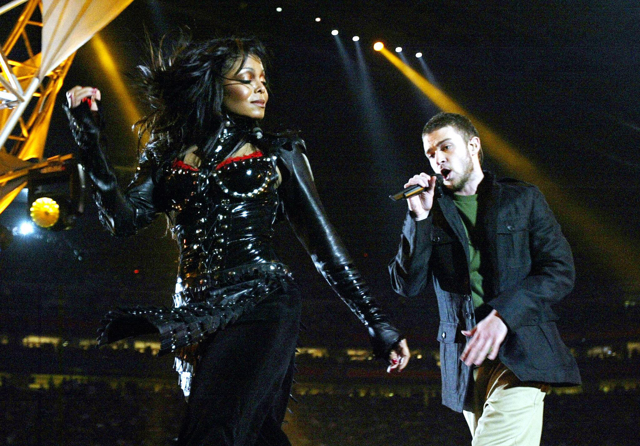 Justin Timberlake 'insisted' on Janet Jackson's wardrobe malfunction to upstage Britney Spears