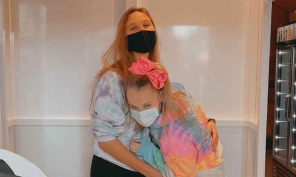 JoJo Siwa shares adorable first photos with girlfriend on their anniversary: 'I love you more and more everyday'