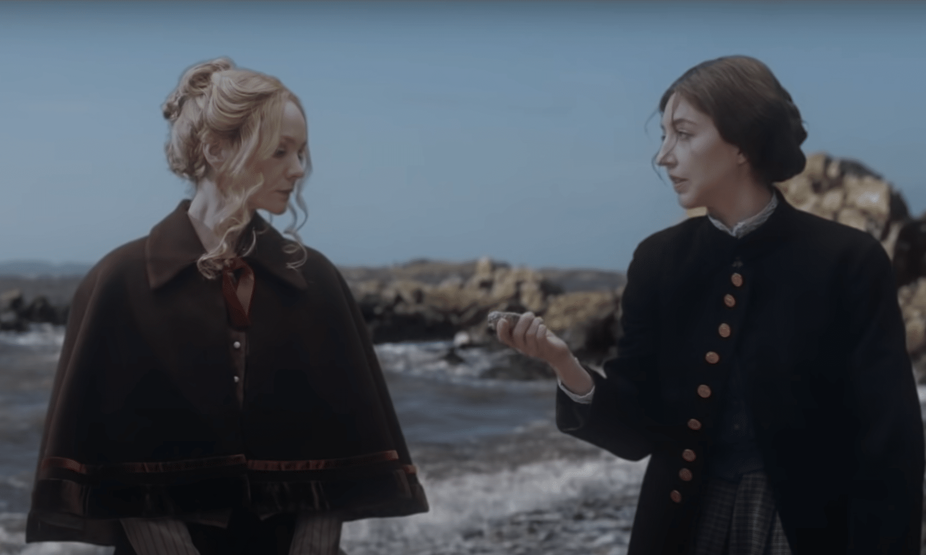 Kate McKinnon and Carey Mulligan star in painfully accurate SNL 'lesbian period drama'