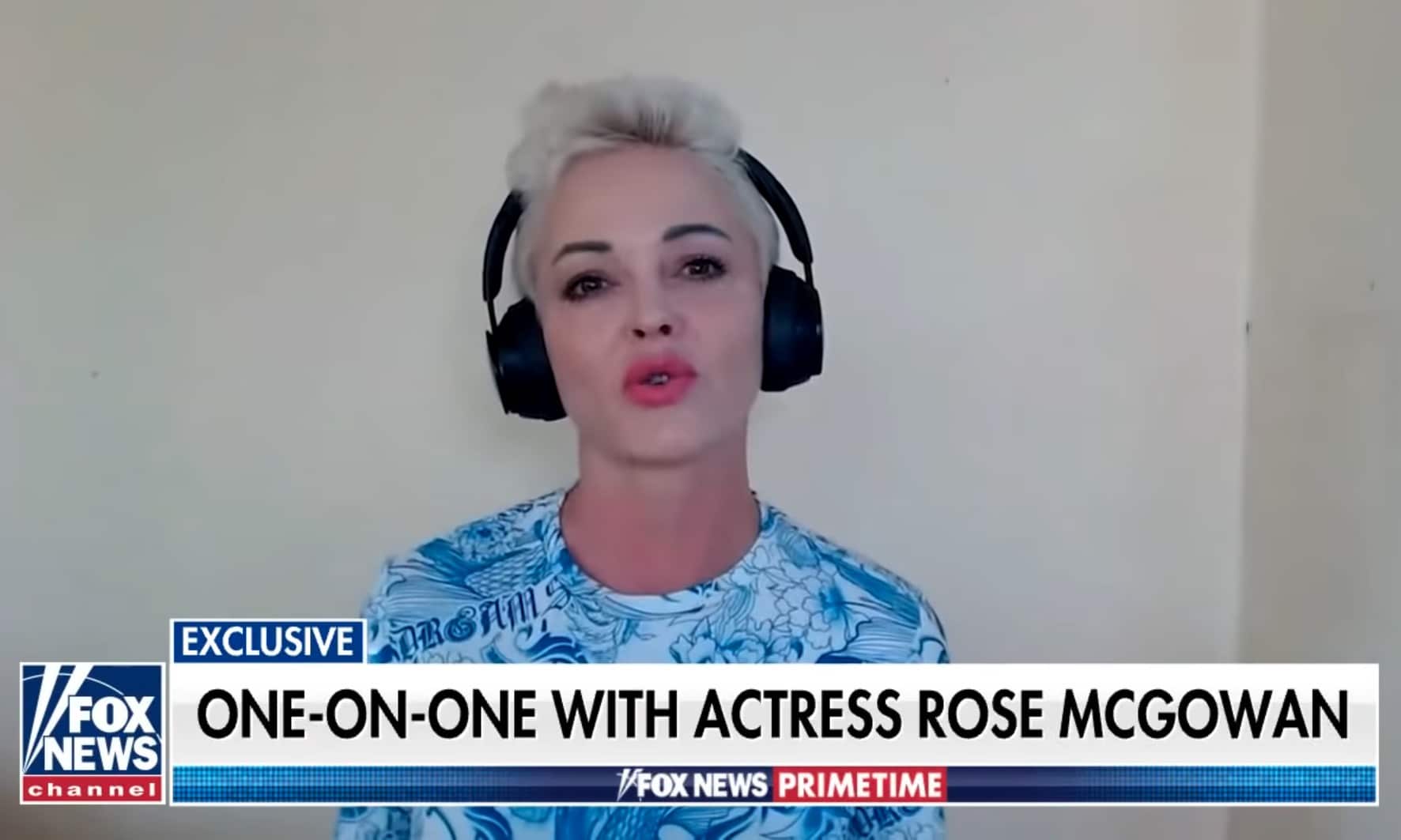 Rose McGowan defends calling Democrats 'a deep cult' on Fox News
