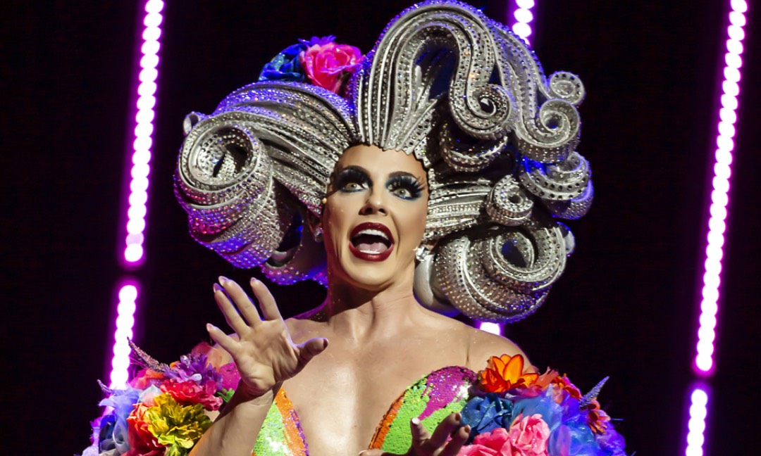 Drag Race legend Alyssa Edwards brings tongue pops, back rolls and heart to the West End stage