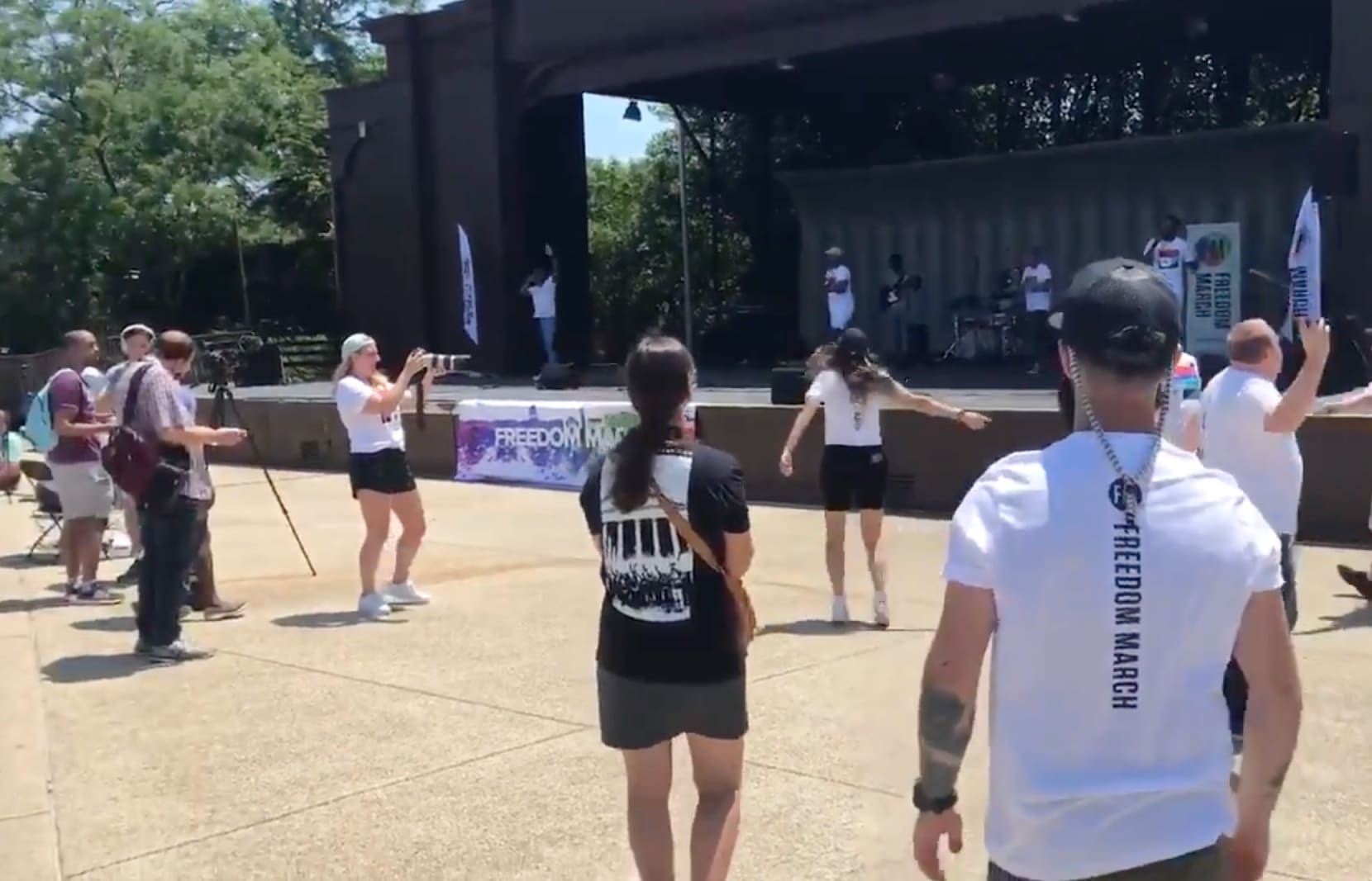 'Ex-gay' activists stage mortifying, sparsely-attended 'freedom march'