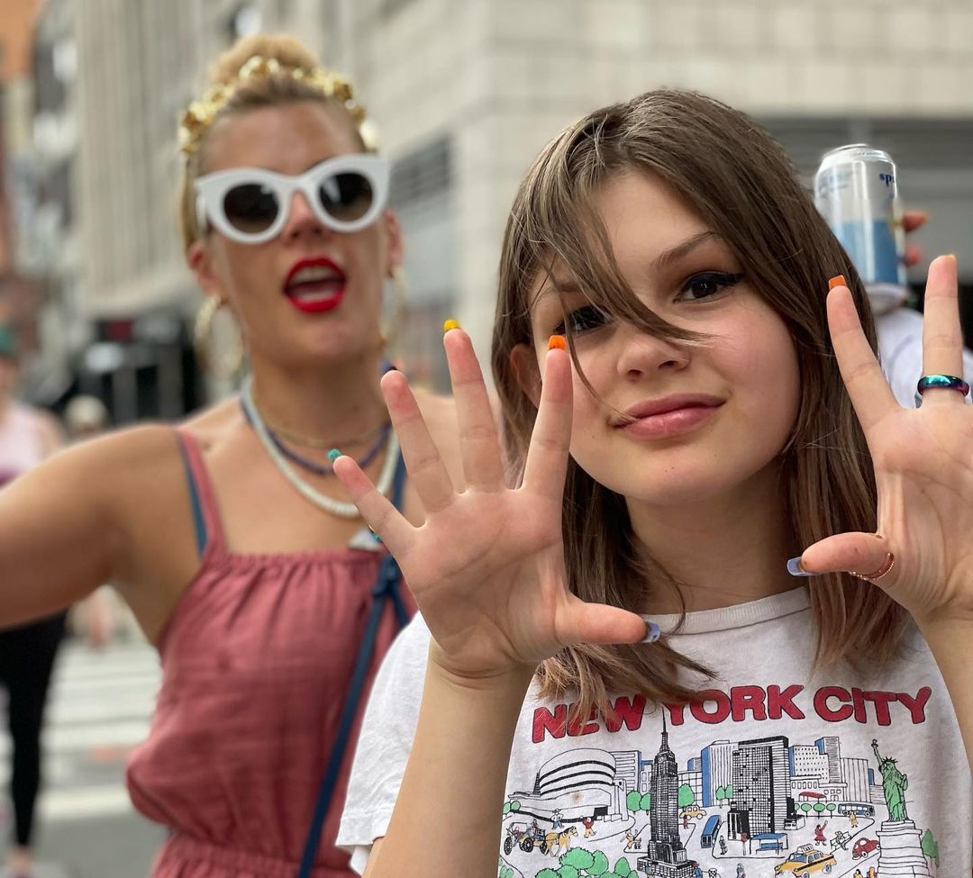 Busy Philipps reveals her daughter Birdie has re-adopted she/her pronouns