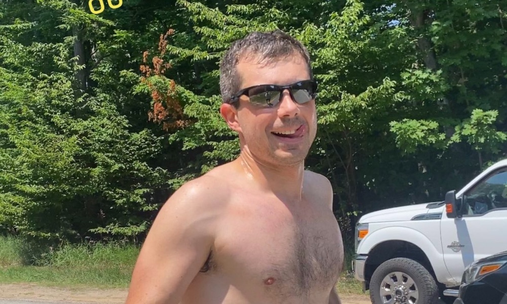 'Daddy' Pete Buttigieg works out topless and transports the gays to thirst-town