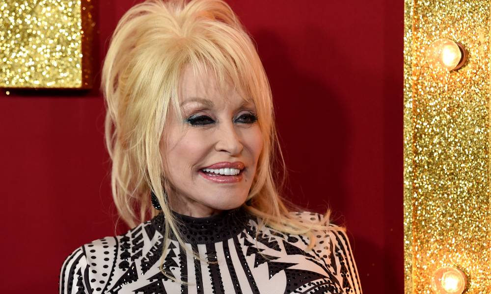 Dolly Parton arrives at the premiere of Netflix