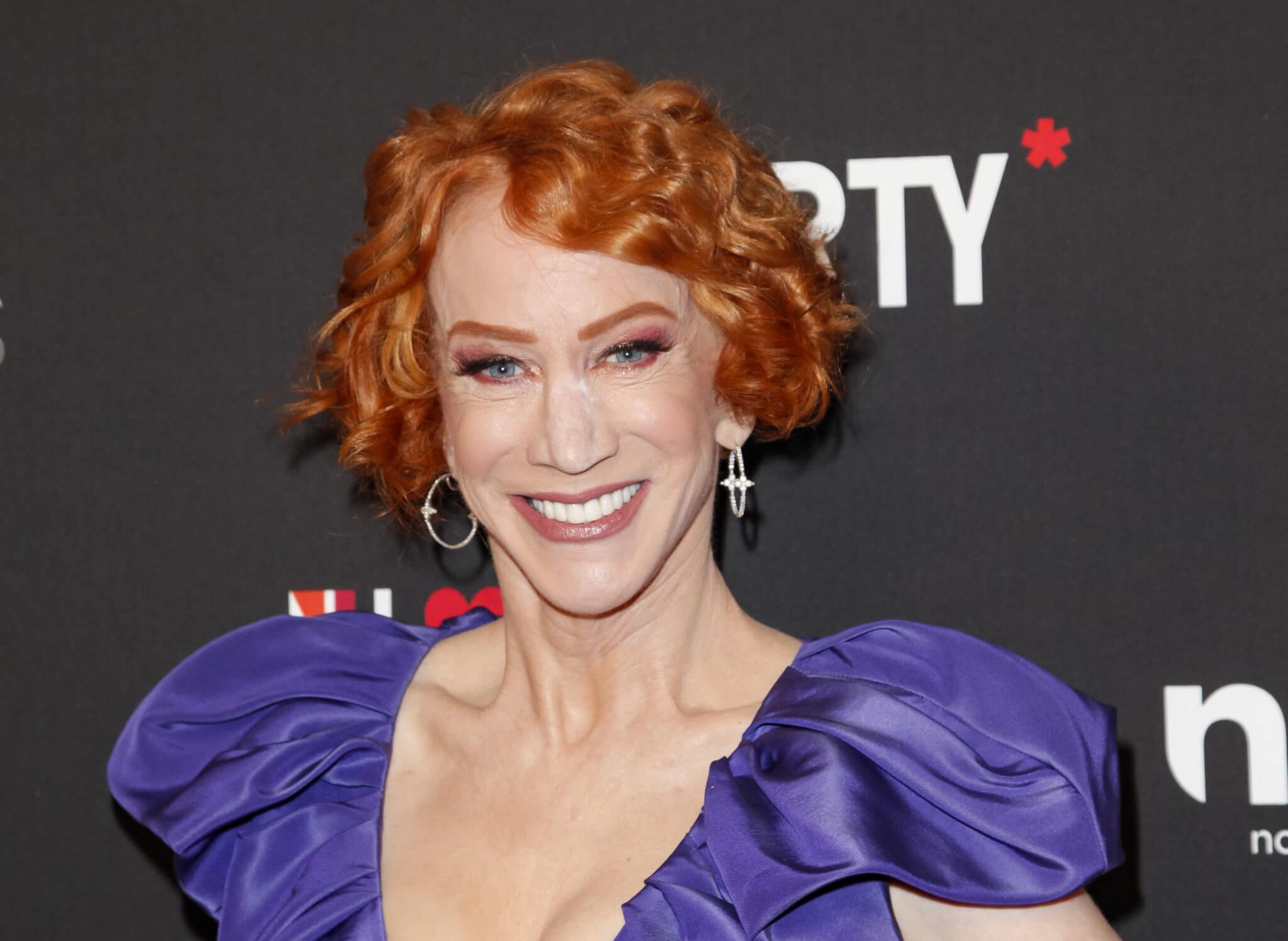 Kathy Griffin gives perfect response to anti-vaxxer calling COVID mandates 'gay'