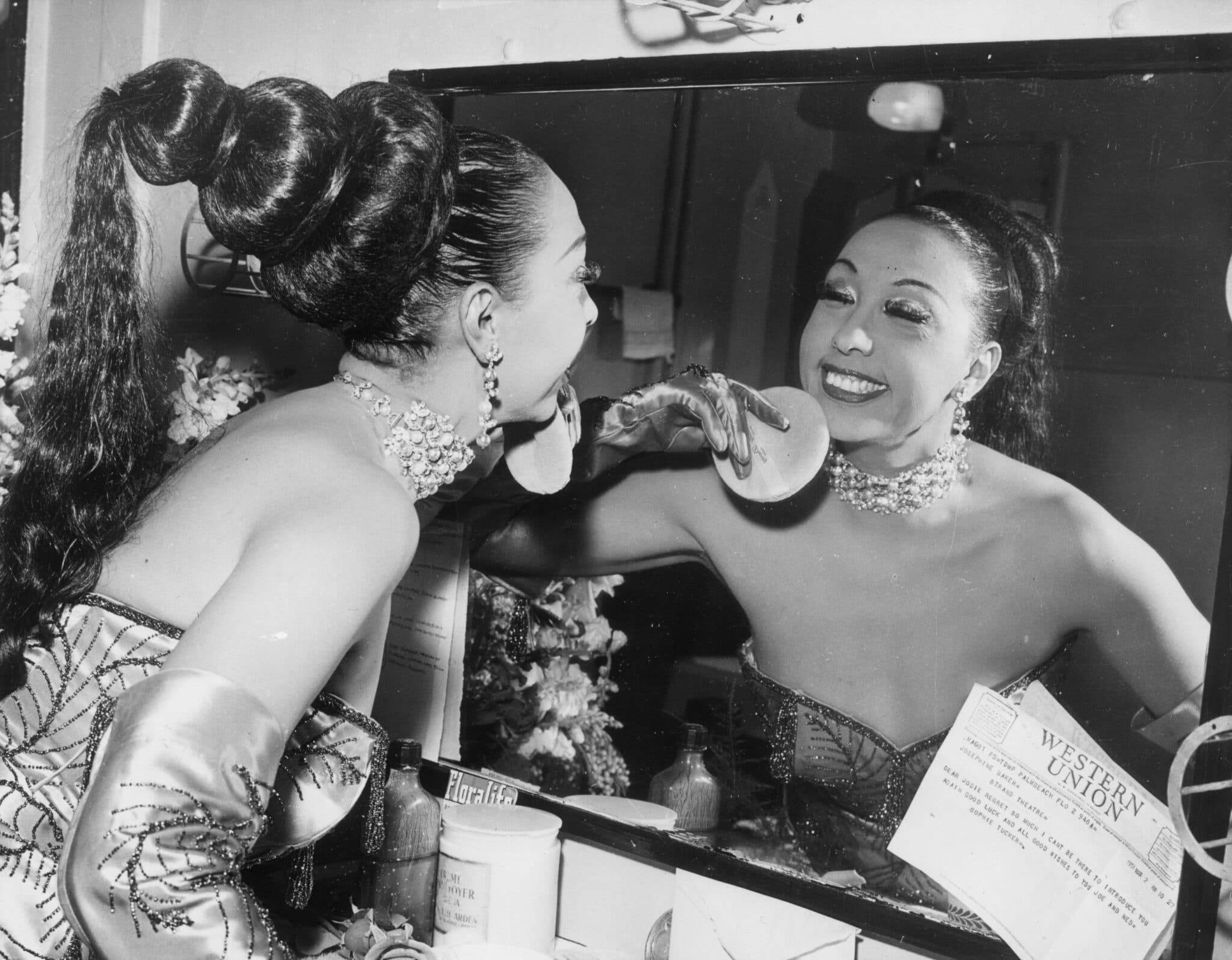Bisexual goddess and anti-Nazi fighter Josephine Baker given one of France's highest honours