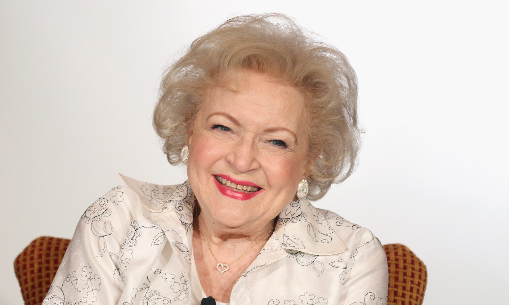 Google's touching Betty White tribute on her 100th birthday is making the internet ugly cry