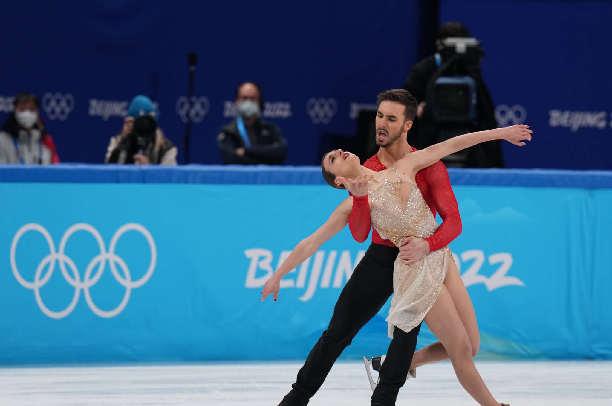 Breathtakingly beautiful figure skating routine wins second Olympic gold for Team LGBT+
