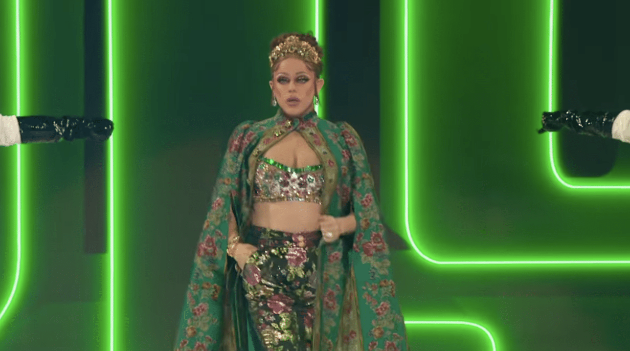 Drag queen hits the stage channeling Jennifer Lopez (YouTube)