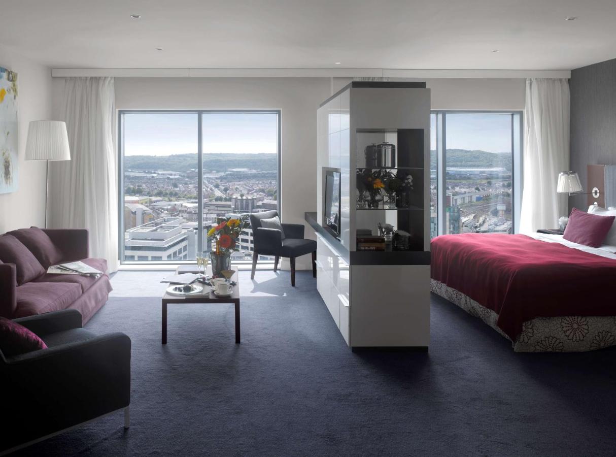 Radisson Blu Hotel, Cardiff. (Booking.com)